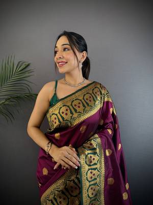 burgundy silk blend butti zari weaving constrast pallu banarasi saree 3