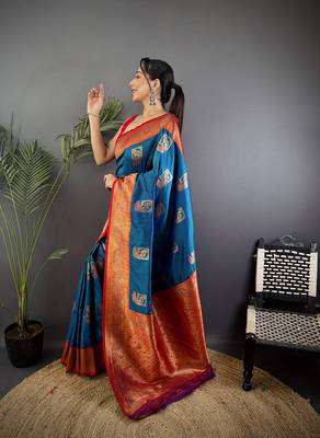 blue silk blend peacock pattern zari weaving contrast border banarasi saree 2