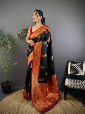black silk blend peacock pattern zari weaving contrast border banarasi saree 1