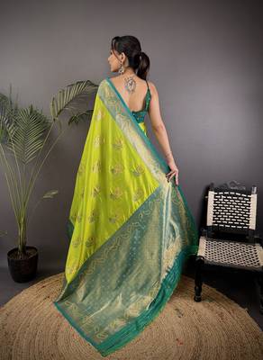 lime green silk blend peacock pattern zari weaving contrast border banarasi saree 4