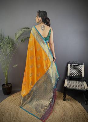 orange silk blend peacock pattern zari weaving contrast border banarasi saree 4