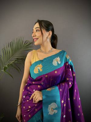 purple silk blend butti zari weaving contrast weaving border banarasi saree 3