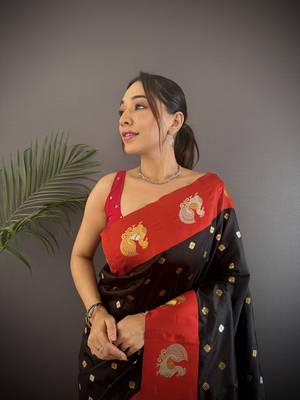 black silk blend butti zari weaving contrast weaving border banarasi saree 3