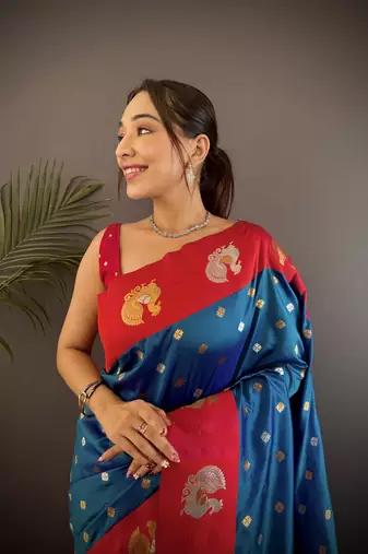 royal blue silk blend butti zari weaving contrast weaving border banarasi saree