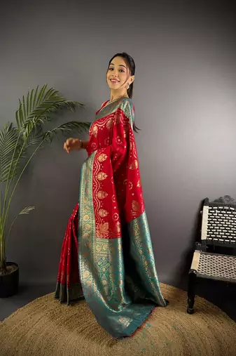 red silk blend butti zari weaving contrast weaving border banarasi saree