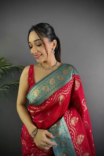 red silk blend butti zari weaving contrast weaving border banarasi saree