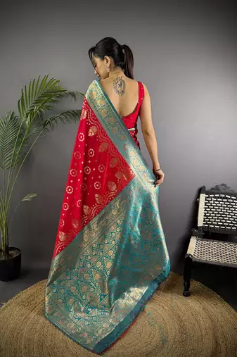 red silk blend butti zari weaving contrast weaving border banarasi saree