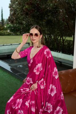 Silk blend pink floral flower printed handwork sarees 4
