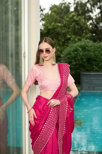 Silk blend pink floral zari cut-work  border sarees