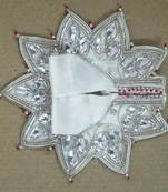 5"Heavenly Three Leaves Cutwork Ladoogopal Poshak