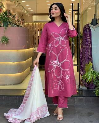 Pink color viscosee chanderi embroidery with printed kurta set with dupatta 2