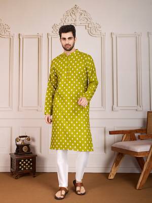 Olive smart and stylish printed cotton fabric kurta pajama for mens 1