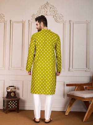 Olive smart and stylish printed cotton fabric kurta pajama for mens 2