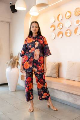 Half buttoned bold floral flared printed cotton top 1