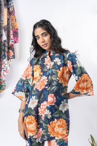 Bold floral half-buttoned cotton printed top