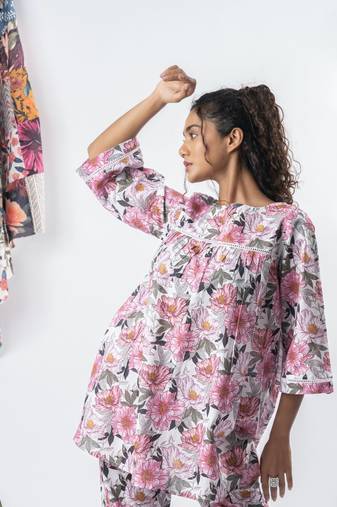 White printed a-line cotton top