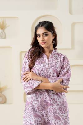 Light pink paisley printed pure cotton top 1