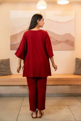 Maroon box pleated top 1