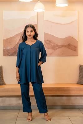 Sapphire box pleated flared sleeve top 1