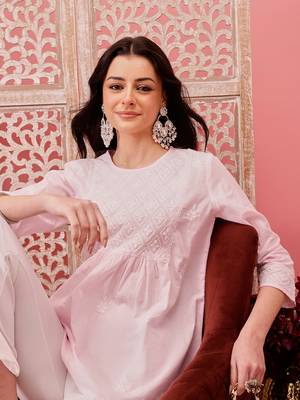 Hand embroidered baby pink cotton lucknowi chikankari short kurti 5