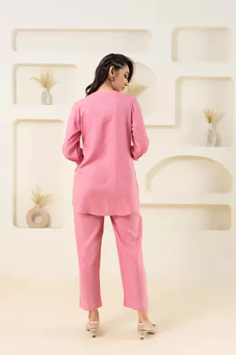 Pink pleated solid top