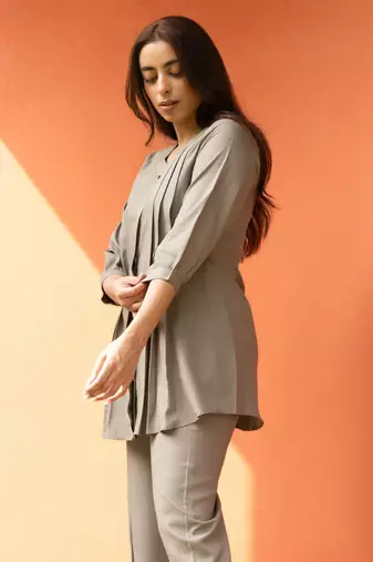 light mocha pleated crafted flared solid top