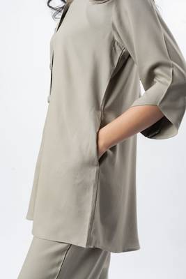 Light mocha shawl collar shirt with curved sleeves 2