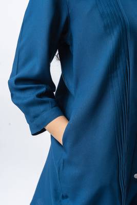 Sapphire pleated band collar shirt 2
