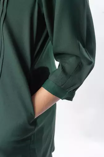 Green pleated band collar shirt