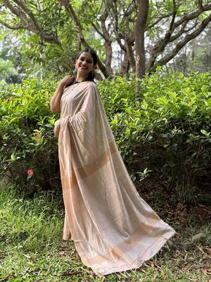 Ivory kota silk blend saree with unstitched blouse piece 3