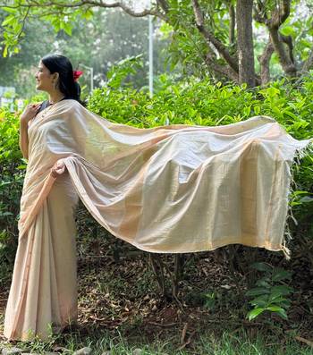 Ivory kota silk blend saree with unstitched blouse piece 4
