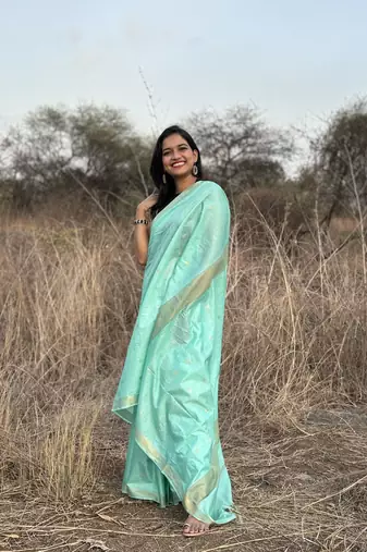 Blue kota silk blend saree with unstitched blouse piece