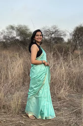 Blue kota silk blend saree with unstitched blouse piece