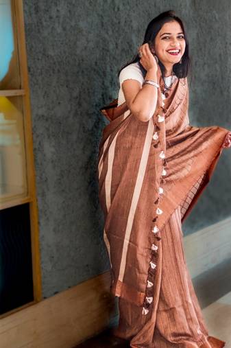 Brown kota viscose saree with unstitched blouse piece