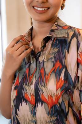 Buttoned-down printed cotton top 3