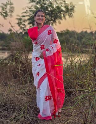 Red hibiscus cotton saree with unstitched blouse piece 5