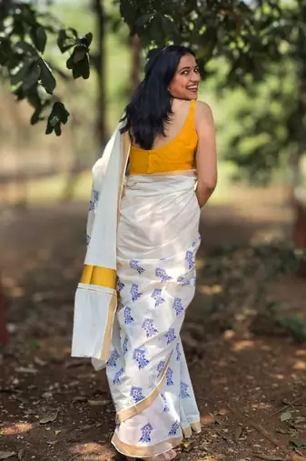 White tree motif kasavu cotton saree with unstitched blouse piece