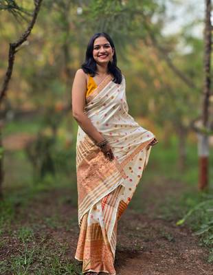 White silk blend mekhela chador saree with unstitched blouse piece 1