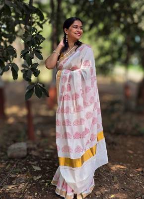 White dhol motif kasavu cotton saree with unstitched blouse piece 3