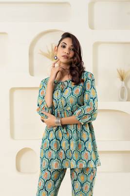 Mint floral grid printed pure cotton top 2