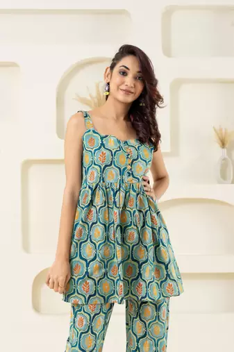 Mint floral grid printed pure cotton sleevelss top