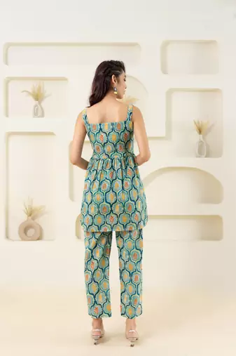 Mint floral grid printed pure cotton sleevelss top