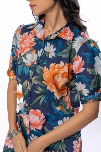Bold floral buttoned down cotton printed top