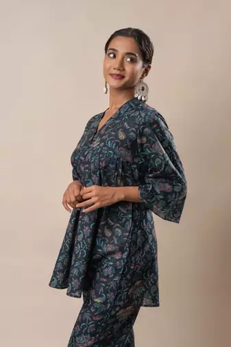 Black printed cotton flared top