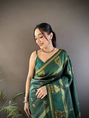 dark green silk blend meenakari zari weaving paithani saree 3