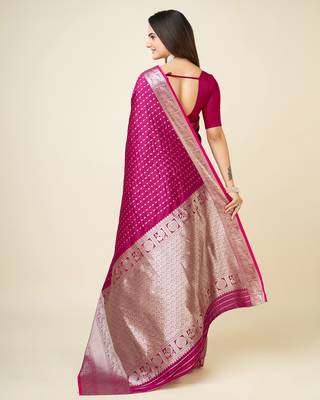 rani pink silk blend small butti zari weaving border banarasi saree 4