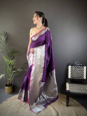 purple silk blend small butti zari weaving border banarasi saree 1