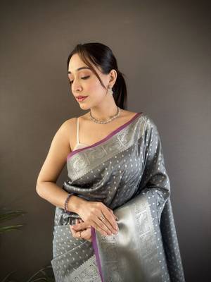 grey silk blend small butti zari weaving border banarasi saree 3