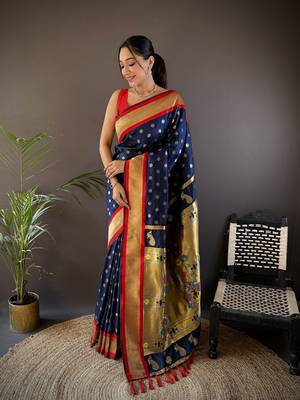 navy blue silk blend butti zari weaving kanchipuram saree 1