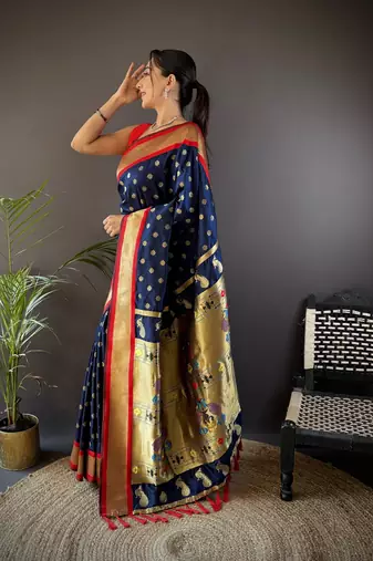 navy blue silk blend butti zari weaving kanchipuram saree